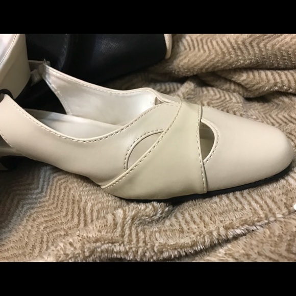 Angel Steps: Juniper - 2” Heels (New, never worn!) - Picture 5 of 6